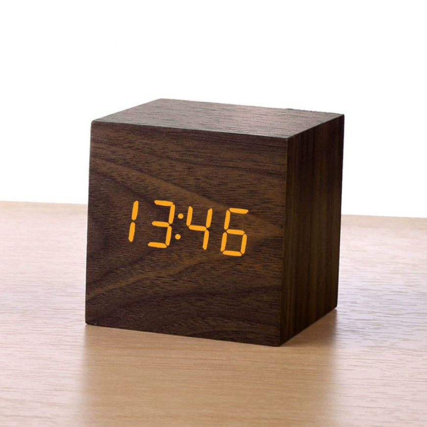 Réveil Cube en Bois