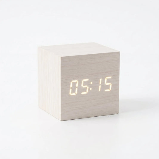 Réveil Cube en Bois